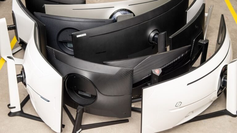 Best Black Friday Curved Monitor Deals 2025