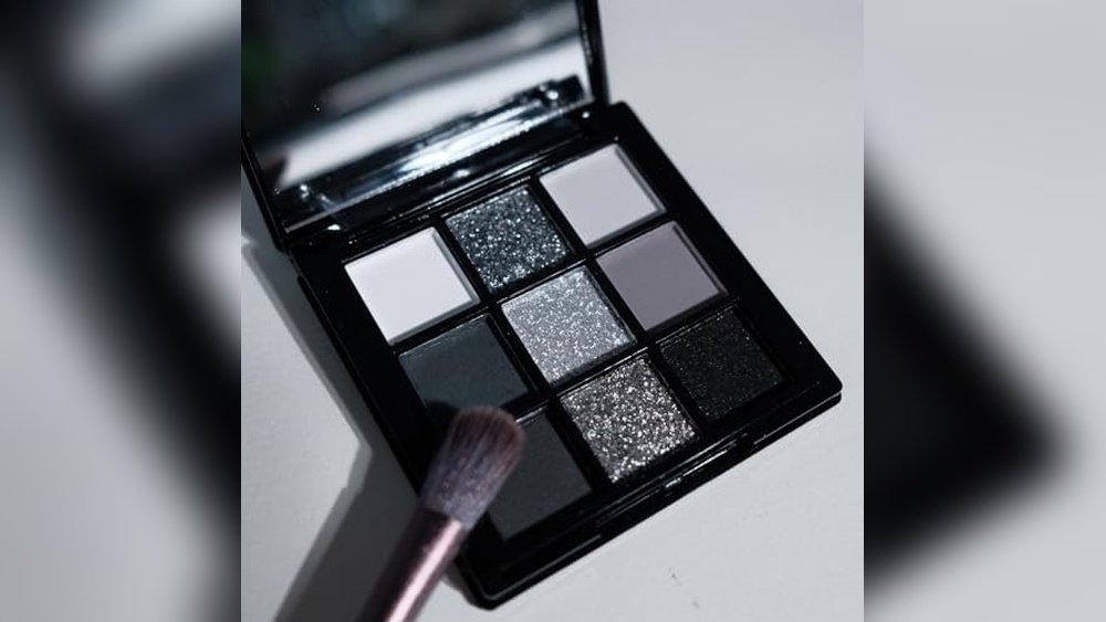 Best Black Friday Eyeshadow Deals