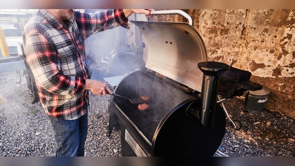 Best Black Friday Smoker Deals 2025